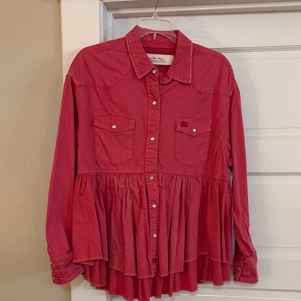 We The Free Vibrant Pink Pearl Snap Button Hi/Lo Shirt Top like new Sz XS